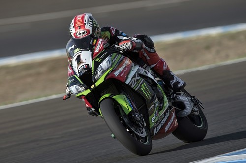 La Ducati de Marco Melandri regala inesperadamente la primera victoria de Jerez a Jonathan Rea