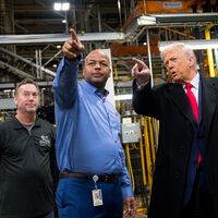 Ford pide a Trump tregua para autos eléctricos chinos: quiere hacer empresas conjuntas para utilizar su tecnología y poder fabricar en EE.UU 