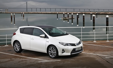 Toyota Auris Híbrido 2013