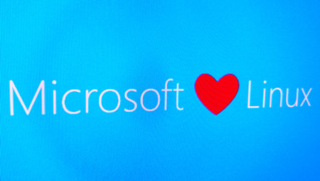 Microsoft podría presentar un Bash de Linux nativo para Windows 10... ¿aliándose con Canonical?