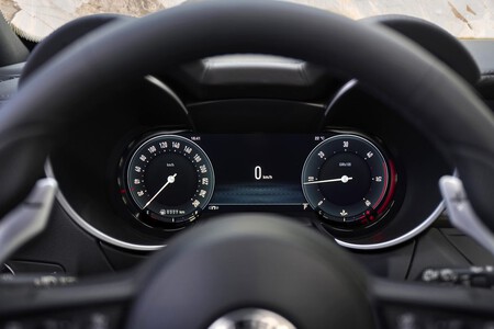 Alfa Romeo Stelvio 2023