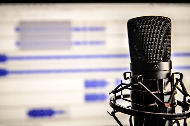 Microphone 338481 1920