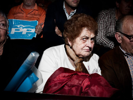 «A día de hoy en muchos libros hechos en editorial el fotógrafo ha puesto dinero de su bolsillo», Toni Amengual, autor de Devotos