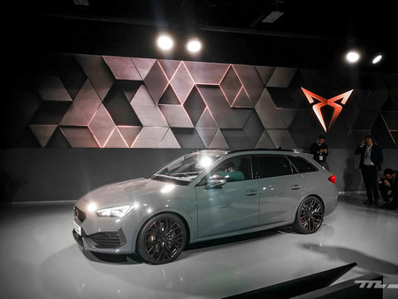Primer contacto con el CUPRA León: más sofisticado, premium y de aspecto deportivo que el anterior