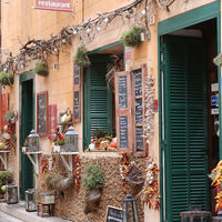 Acabar con las rebajas todo el año, el objetivo de la Confederación Española de Comercio