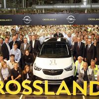 Opel da el pistoletazo de salida a la fabricación del Crossland X en Zaragoza dentro de la nueva era PSA-Opel