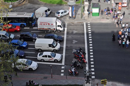 El comercio electrónico inunda las calles: la presión por llegar a tiempo ya es un problema de seguridad vial