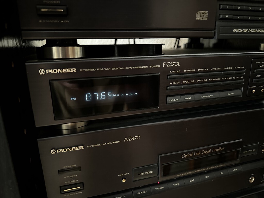 La radio digital no estaba perdida, estaba de parranda. Tas años parado, el sistema DAB+ comienza a funcionar en 18 provincias