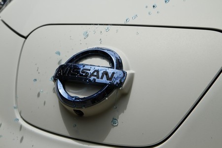 nissan_leaf_ultra_ever_dry-2.jpg