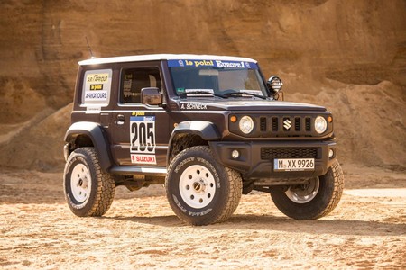 Así es el Suzuki Jimny de Delta4x4: un todoterreno más alto, más capaz e inspirado en el Dakar