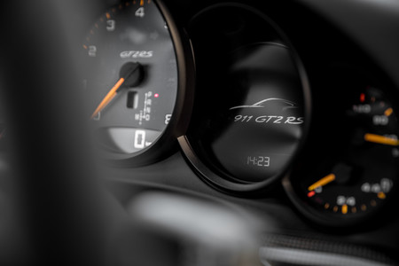 Porsche 911 GT2 RS cuadro mandos