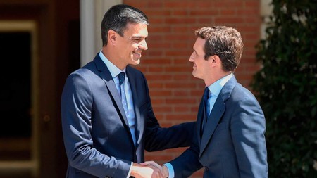 Ni PSOE ni PP tienen razón: no se puede subir el gasto o bajar impuestos en España