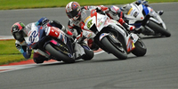 British Superbikes 2012: última vuelta de infarto para el doblete de Alex Lowes en Silverstone