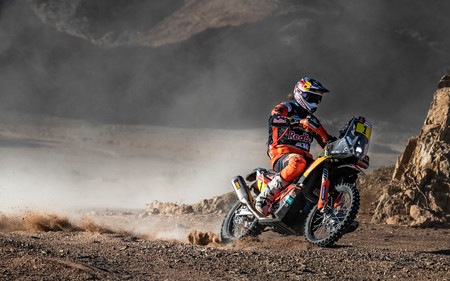 Toby Price, salvado por la campana: El Dakar anula la última parte de la etapa en motos y recupera 27 minutos
