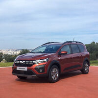 Este coche no solo tiene etiqueta ECO por menos de 20.000 euros, también tiene espacio de sobra para lo que quieras