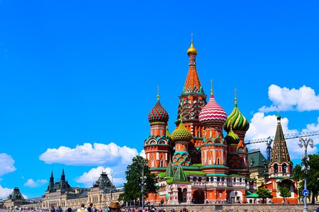 Qué pasaría a Rusia, su banca y ciudadanos si son expulsados del sistema de pagos SWIFT