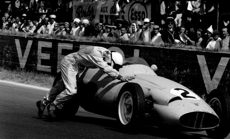 Denise McCluggage, la incansable pionera que aún con 80 años condujo un Audi R8 en circuito
