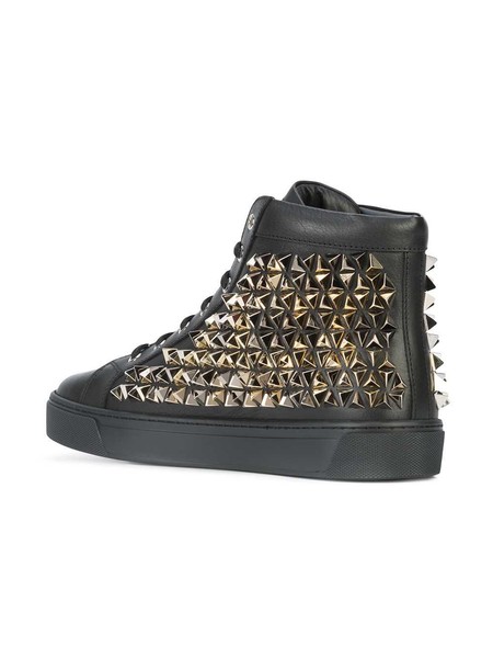 Siete sneakers súper brillantes y súper caros para comenzar el año con el pie derecho