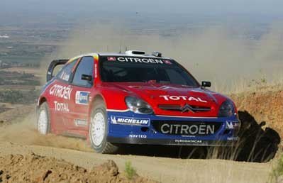 Cuarta victoria de Loeb y cuarto puesto para Sainz