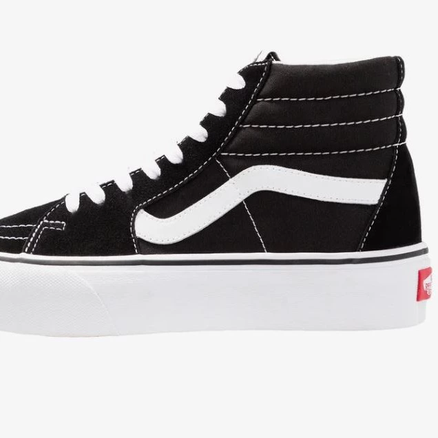 Vans
UA SK8-HI PLATFORM 2.0 - Zapatillas altas - negro
