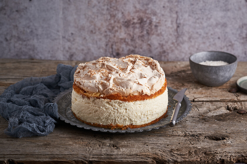 the recipe for the best cake in the world is Norwegian and has banana and coconut