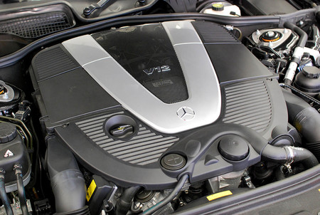 Mercedes no abandonará los V12, sean cuales sean las normas anticontaminación