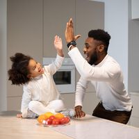 Juegos y cuentos para enseñar a los niños qué son las emociones