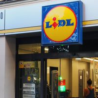 Llega a Lidl (el viernes 24) por menos de 10 euros este pack de luces solares para balcones, terrazas o jardines 