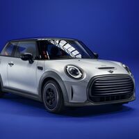 Sin pintar, con interior de corcho y cuerda de escalada: el MINI Strip es la visión más hipster pero igual de MINI