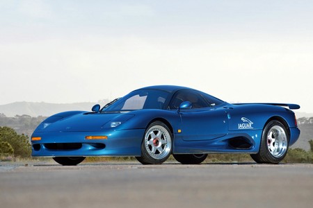 ¿Recuerdas al Jaguar XJR-15? Así era el superdeportivo británico con el corazón en Le Mans