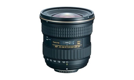 Si buscas gran angular para tu Nikon, tienes el Tokina 11-16mm f2.8 a sólo 352 euros en eBay