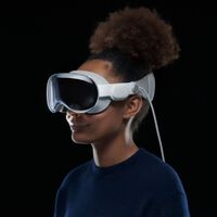 "Solo Apple es capaz de conseguir algo así". Las primeras reviews de las Vision Pro coinciden en lo asombrosas que son las gafas 