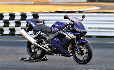Yamaha R6 2003