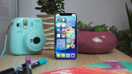 Xiaomi Poco M3 por 106 euros, iPhone 12 mini por 90 euros menos y OnePlus Nord N10 rebajados: mejores ofertas en smartphones hoy