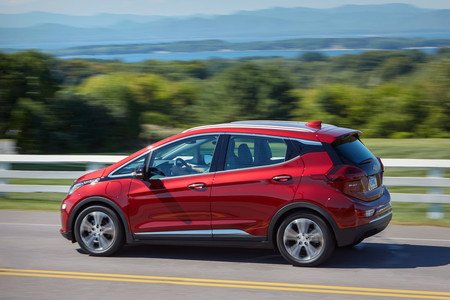 El Chevrolet Bolt EV se actualiza: hasta 416 kilómetros de autonomía EPA para este coche eléctrico
