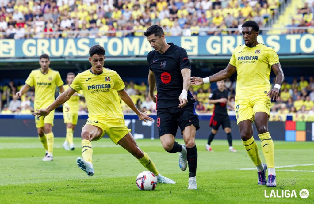 LaLiga ya no puede monetizar más sus partidos en España. Así que empieza a jugarlos donde sí: EEUU