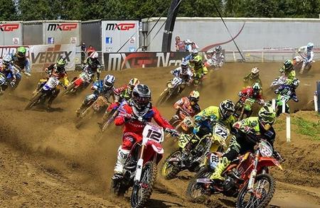 Antonio Cairoli consigue su sexto doblete y Max Anstie se bautiza