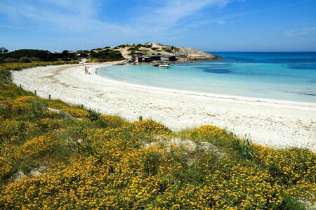 Viajes Escapadas Destinos Espana Playa Famosos Lamile Yamal Playa Vacaciones Verano Tranquilidad