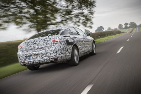 El nuevo Opel Insignia será aún más grande, pero también más ligero y eficiente