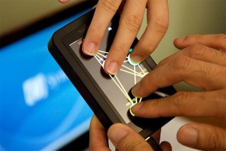 Microsoft certifica las pantallas multitáctiles de 10 puntos de Synaptics para Windows Phone 7