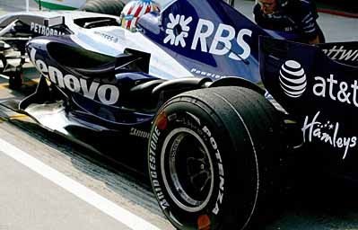 Bridgestone prueba nuevas soluciones en Sepang