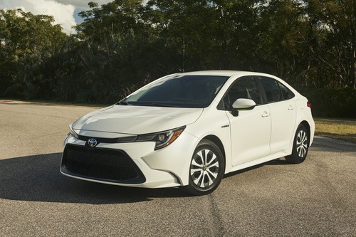 El Toyota Corolla Hybrid es el lado B del Prius, sin rosto extravagante