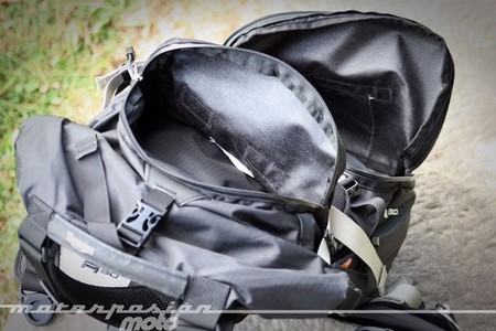 Mochila Triumph Performance R30
