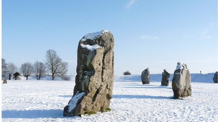 Avebury Rings 5031875 1920