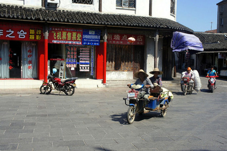 Si me tienen que atropellar, que no sea en China