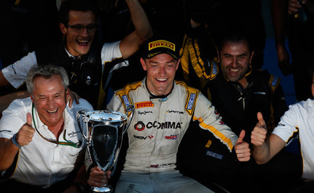 Jolyon Palmer firma el título de la GP2 con victoria y estilo