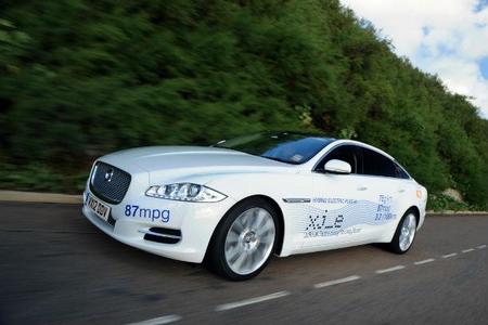 El Jaguar XJ_e alcanza un consumo de 1,2 l/100 km de gasolina