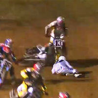 Este piloto ha salvado la vida milagrosamente. Tuvo suerte de que su casco usaba una tecnología que la mayoría no llevan 