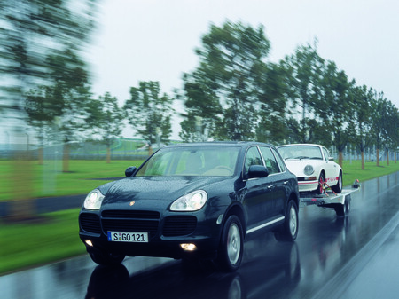 Porsche Cayenne y Porsche 911 Carrera RS 2.7