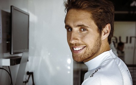 Juncadella ficha por Aston Martin y se queda en el DTM un año más